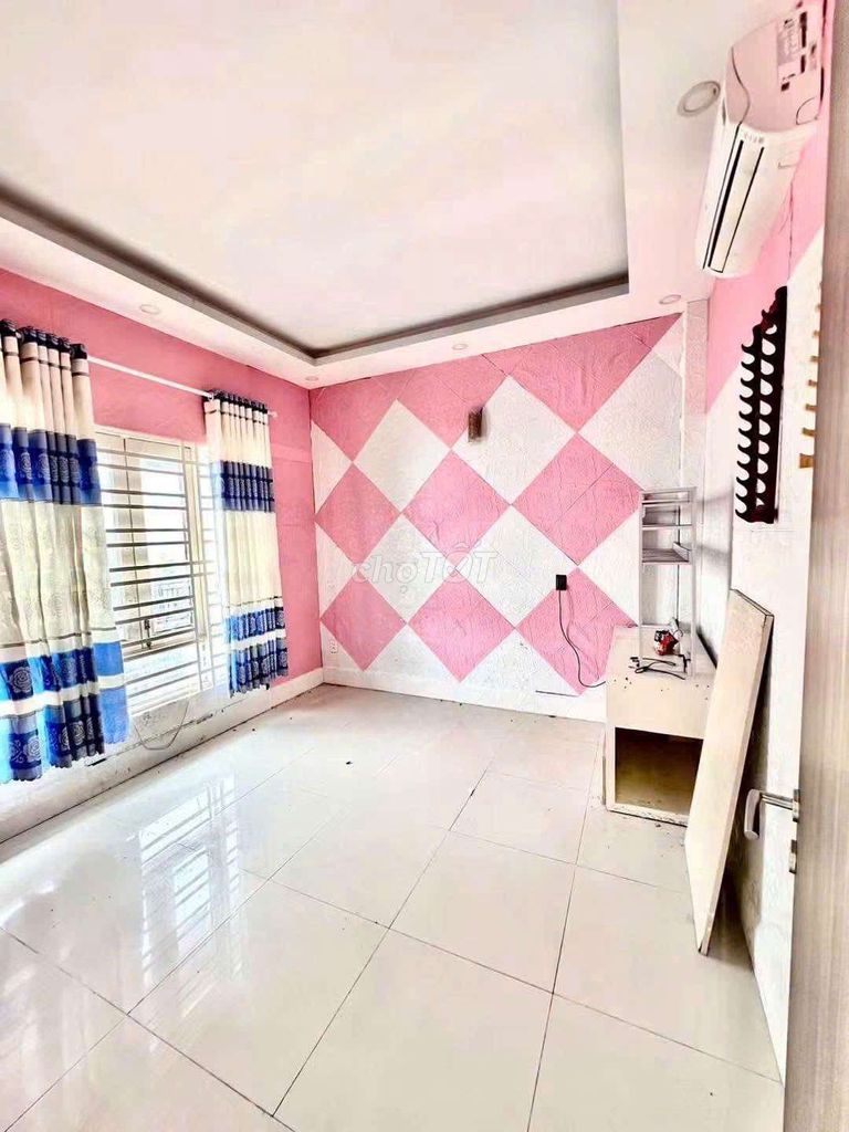Rent the entire Gò Ô Môi alleyway, Phú Thuận, District 7, 7/2 X8,6, 3 t's
