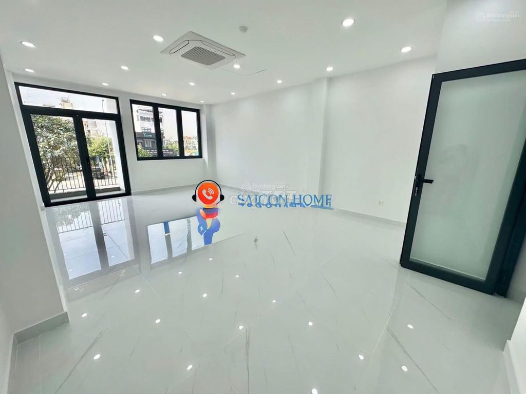 Rent the entire four-story apartment with an elevator 2-50 million a month.