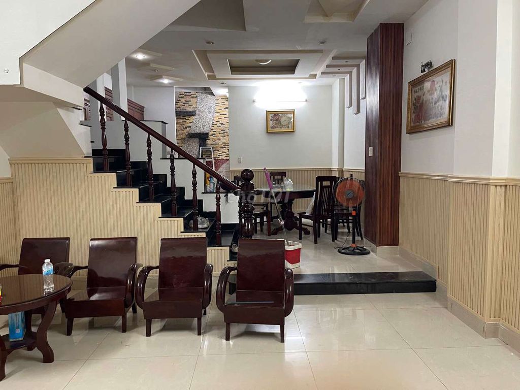 Thạnh Xuân District 12, 5 x17 m. M. 2rd floor 3 bedroom 3 car toilets cost 12 million