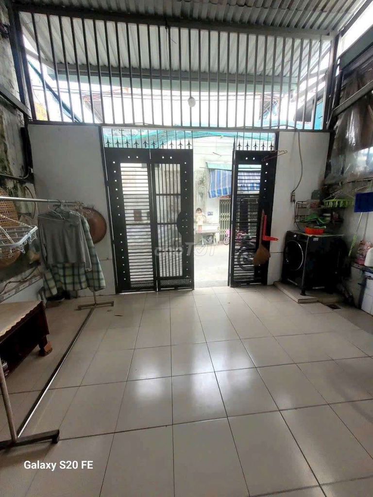 Rent Thạnh Xuân 25 District 12. area: 4 x 18 meters up the stairs 3 bedrooms cost 6.5 million