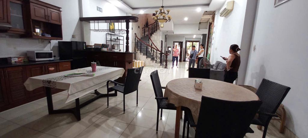 Thảo Điền root house has a broad, suitable courtyard or office office.