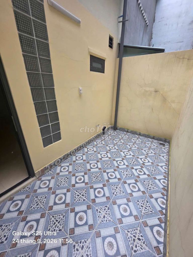To rent 4th grade house Y new image unused EOF