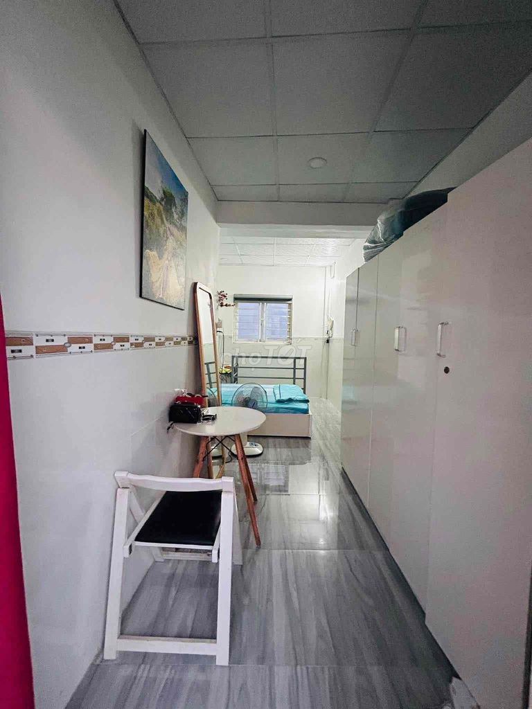 The 2nd square room has an internal Huỳnh Tấn Phát P. New Shun at the bridge.