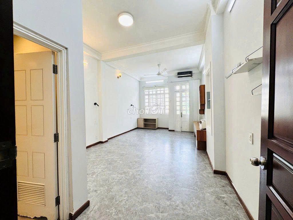 Rent a businessman Số 20_3 floors 4th floor security bedroom