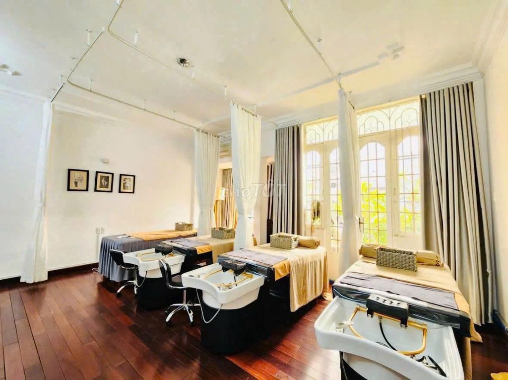 Rent a villa - Cao Thắng, board, tp.hm. - Carhouse, 450 square feet.