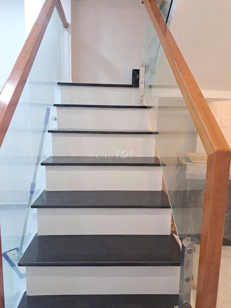 Renting the entire 10th District, newly built, beautifully clean: It's 17 million a month.