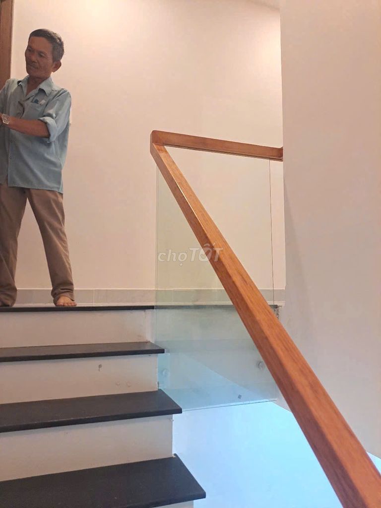 Renting the entire 10th District, newly built, beautifully clean: It's 17 million a month.