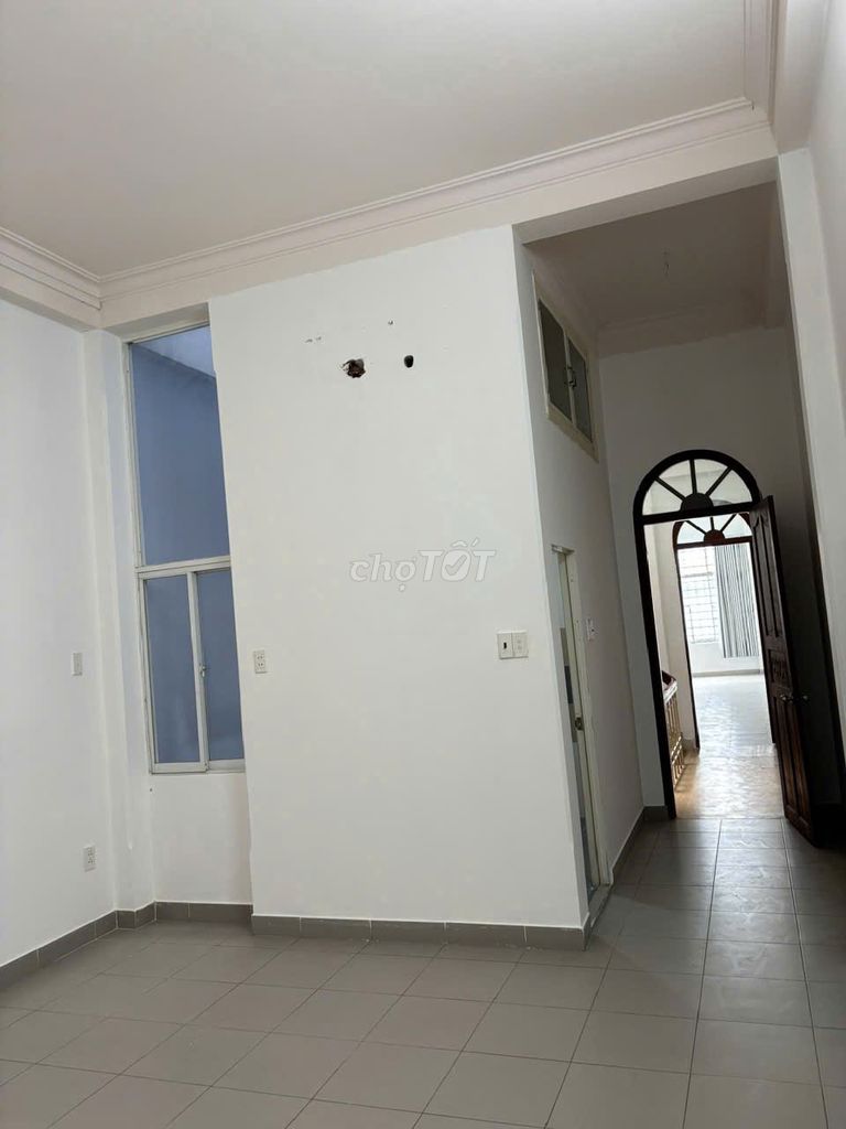 area 350 M2 in front of Thăng Long - 32 million - good business mining