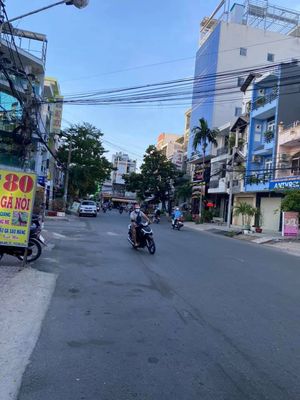 Rent a số 4 street with the namefire, a business, 4 x 20, 4 stories, 6 bedrooms