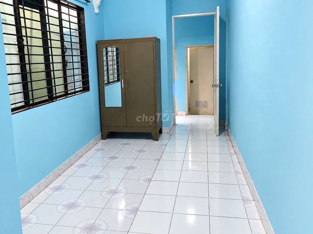 Rent two bedrooms. Two tolet.