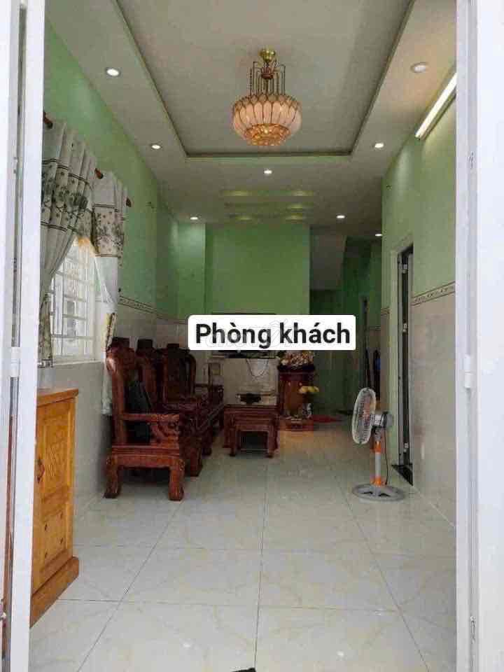 The two floors are 100 meters wide, only 8 million a month using 11th, Linh Xuân.