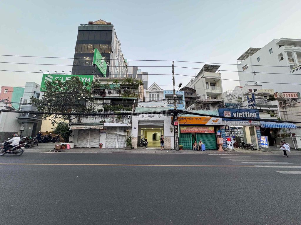 A mtkd Hậu Giang 4 x 30 - 5 floors for 30 million