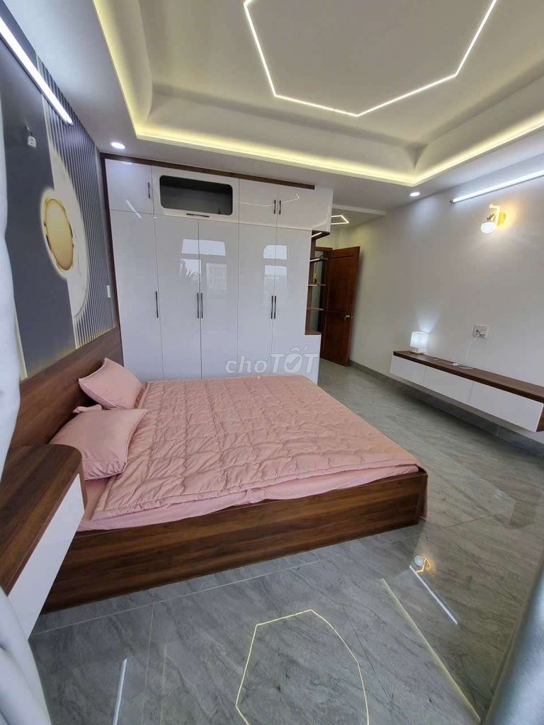 House 1/ Hương Lộ 2 has elevators: 4 m.17 meters per three-story float, 5 bedroom 7 toilets