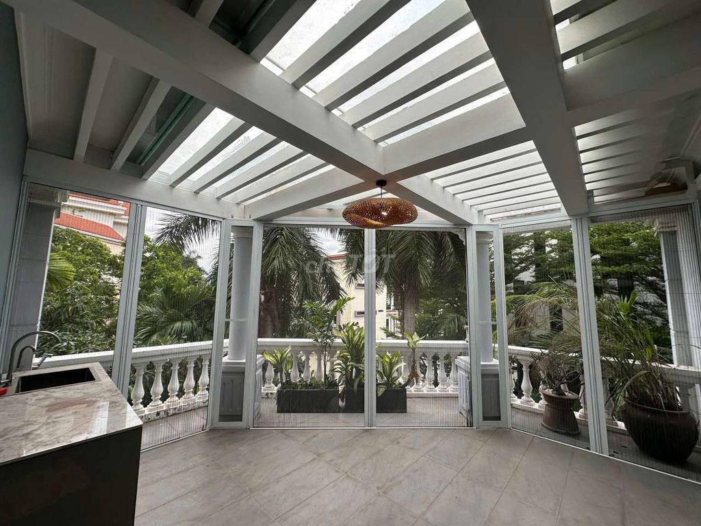 Rent the garden house. The pool. - Prosperity, Thảo Điền, District 2.
