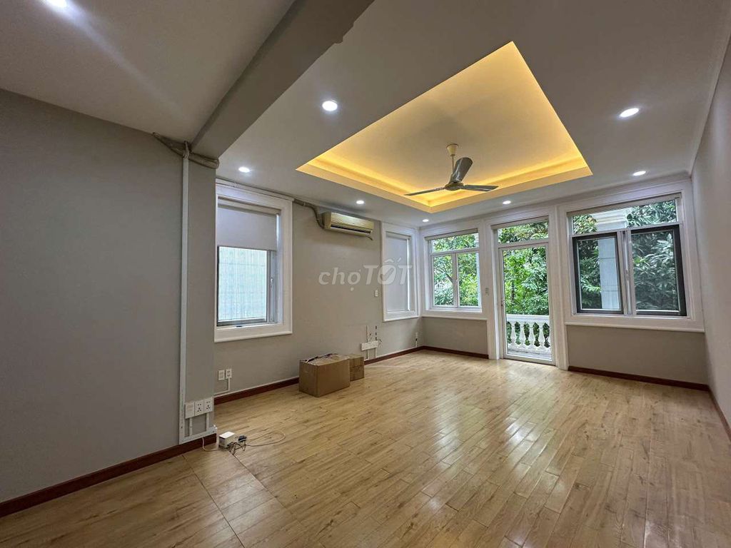 Rent the garden house. The pool. - Prosperity, Thảo Điền, District 2.