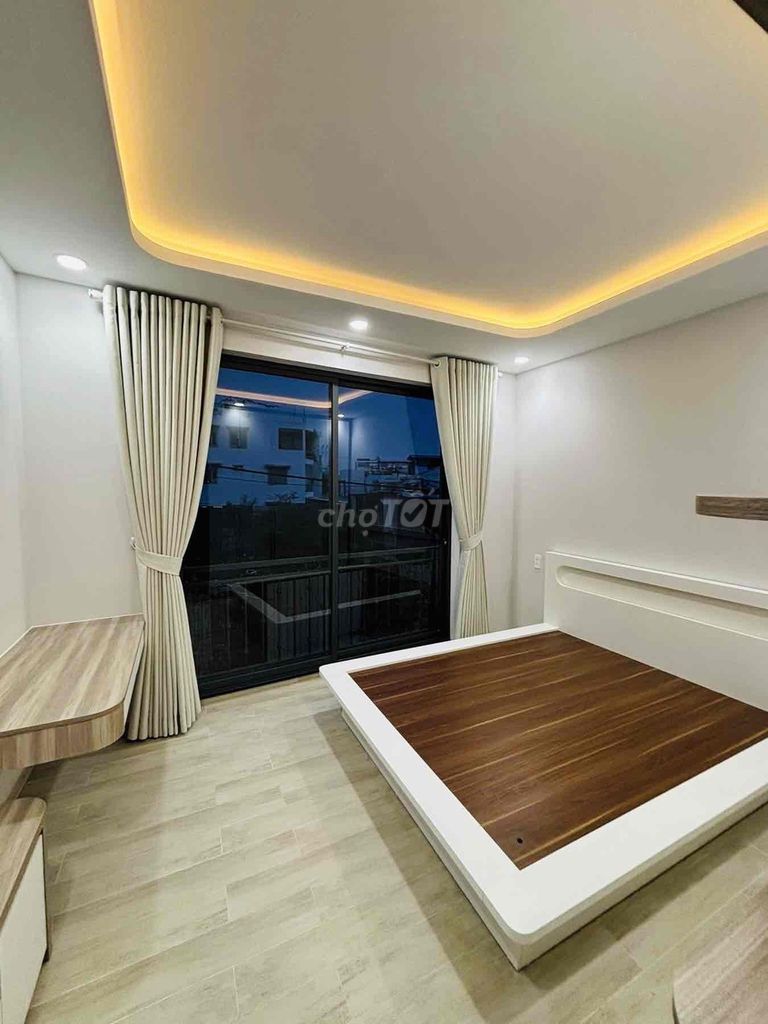 a rare-new four bedrooms, five toilets across from the city ql13 Hiệp Bình Phước.
