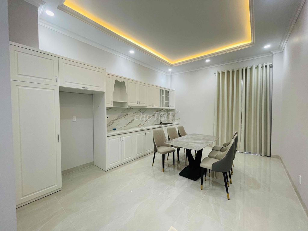a rare-new four bedrooms, five toilets across from the city ql13 Hiệp Bình Phước.