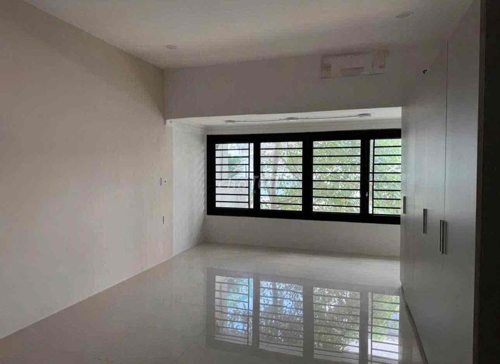 Nguyễn Văn Trỗi Supersize 12 M
