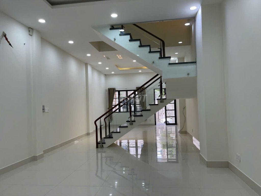 Rent the entire cityland park-hill-Plain 10 x 20 meters of vault 4-7 bedroom 5 toilets
