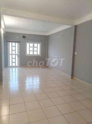 Lạc Long Quân, 3 floors, 3 bedrooms, 4 x15 meters, 22 million