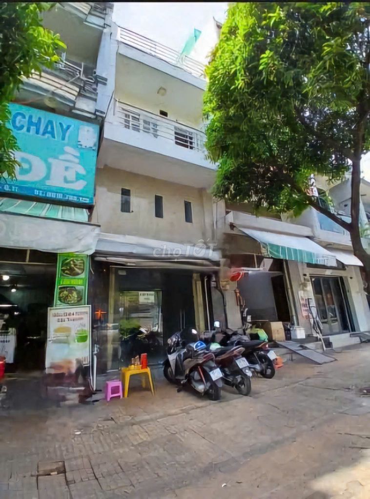 Lạc Long Quân, 3 floors, 3 bedrooms, 4 x15 meters, 22 million