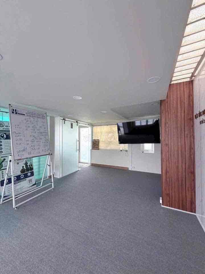 7/7 x 18 01 5 bedrooms cost 43 million a month