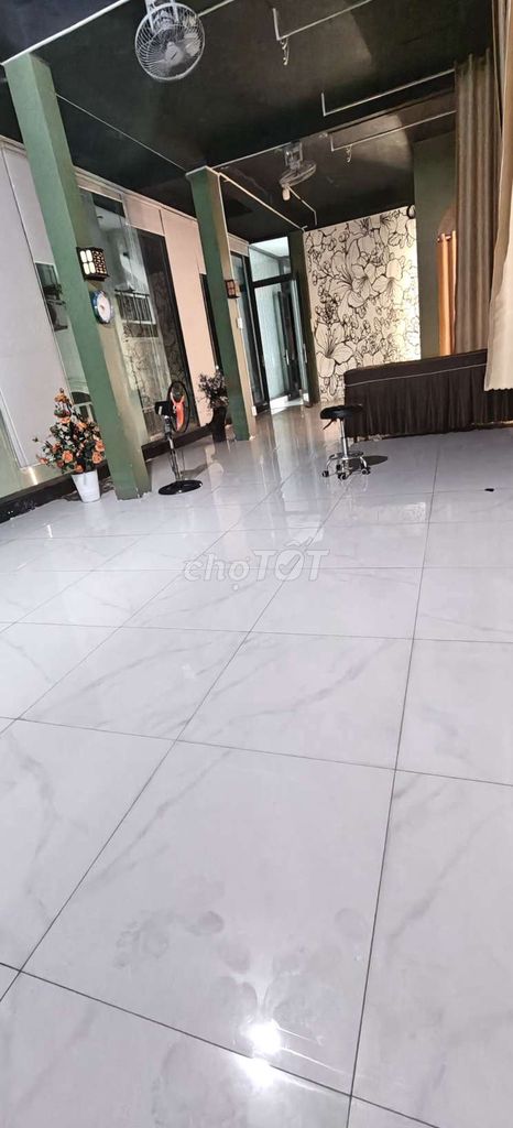 House is full floor one area 60 M