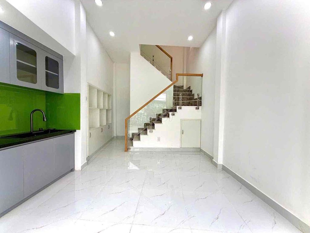 For the house short six months in front of Qq1707 Gò Vấp