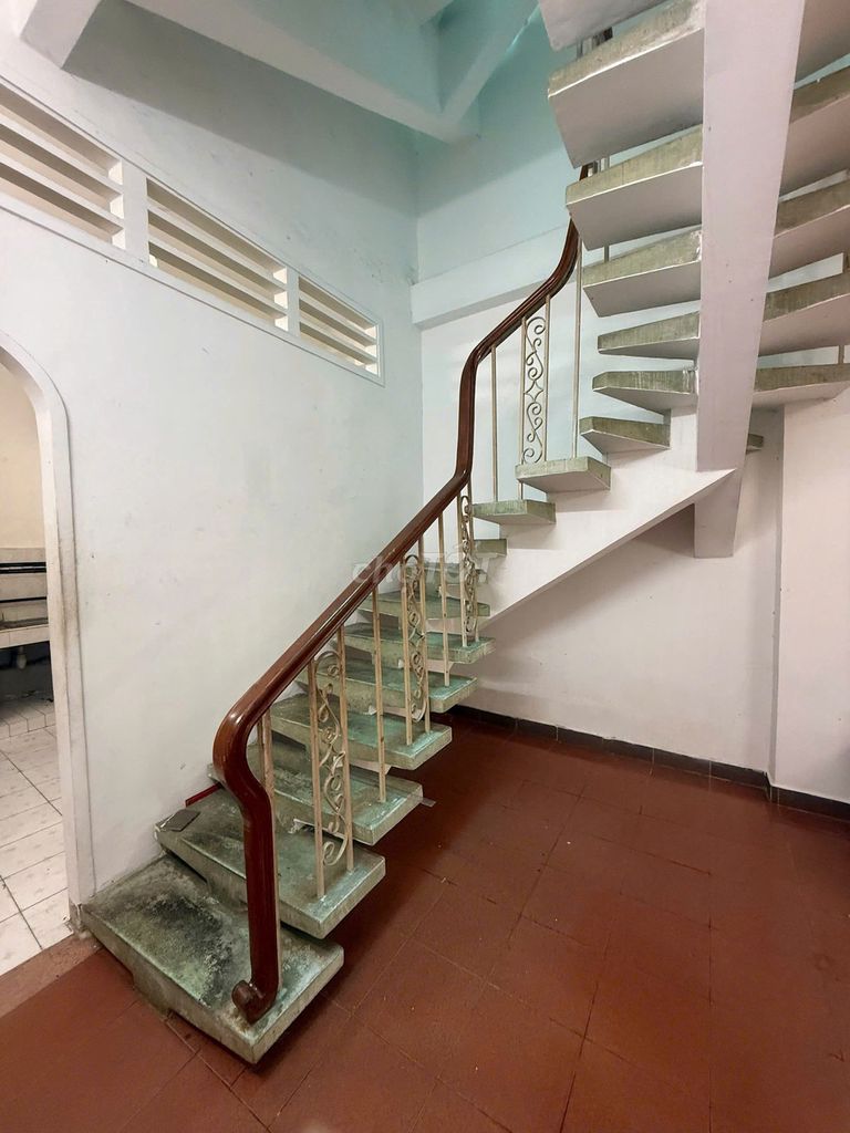 Rent the original Huỳnh Văn Bánh, Phú Nhuận