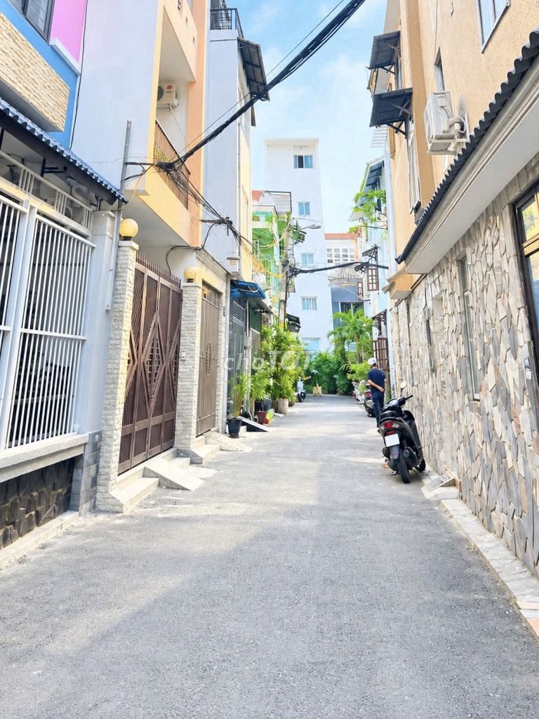 Renting an alley 4 M 1 20 Phú Thọ Hoà Road. 4x10: Two bedrooms.