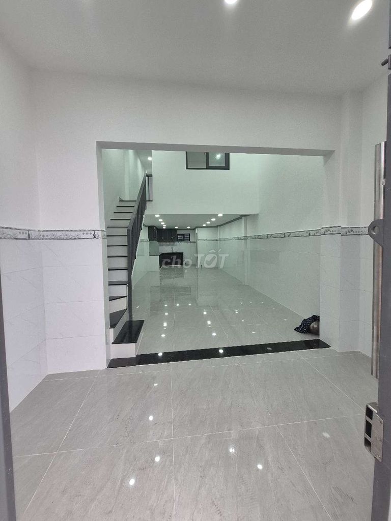 4x15 meters 2 new bedroom 2 % y hext Lê Trọng Tấn