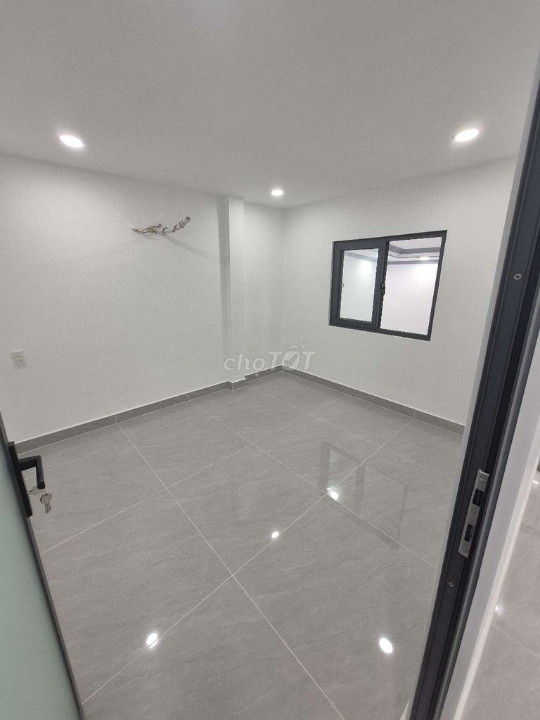 4x15 meters 2 new bedroom 2 % y hext Lê Trọng Tấn