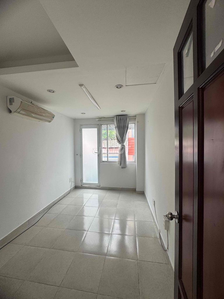 Rent an H3 G Nguyễn Trãi P Bến Thành District 1.