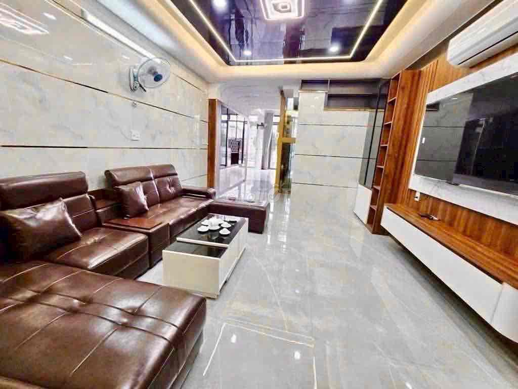 The onekd renter has an elevator - Full internal - 25 million new homes