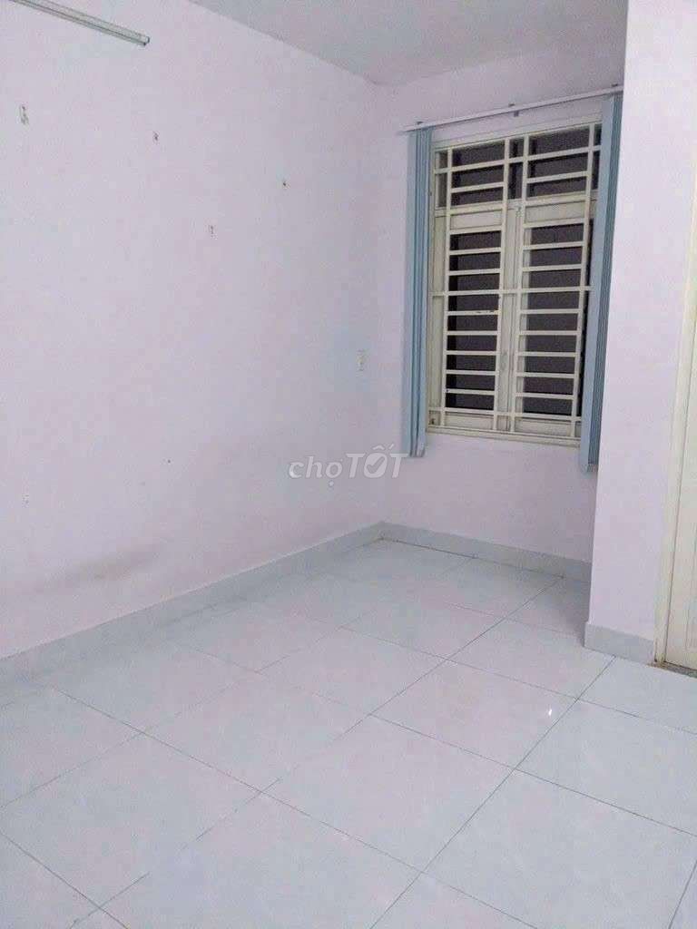 20 million Phan Chu Trinh lanes - Mrs. C-4 floors - 4 bedrooms.
