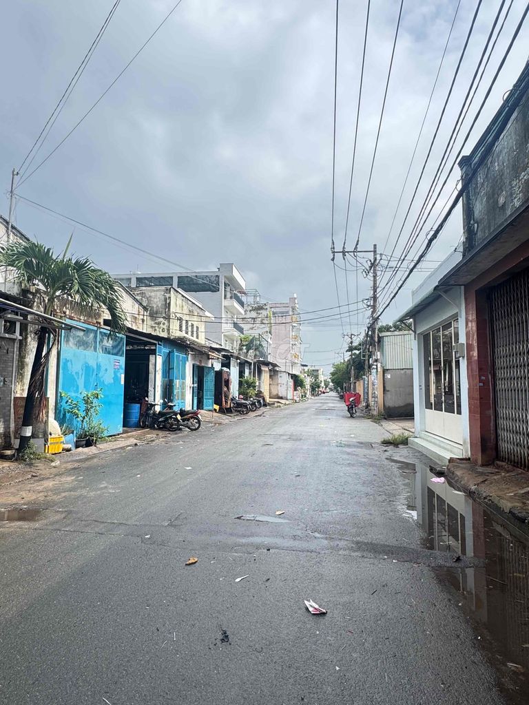 Rent out the Hương Lộ 2 public warehouse for only 22 million.