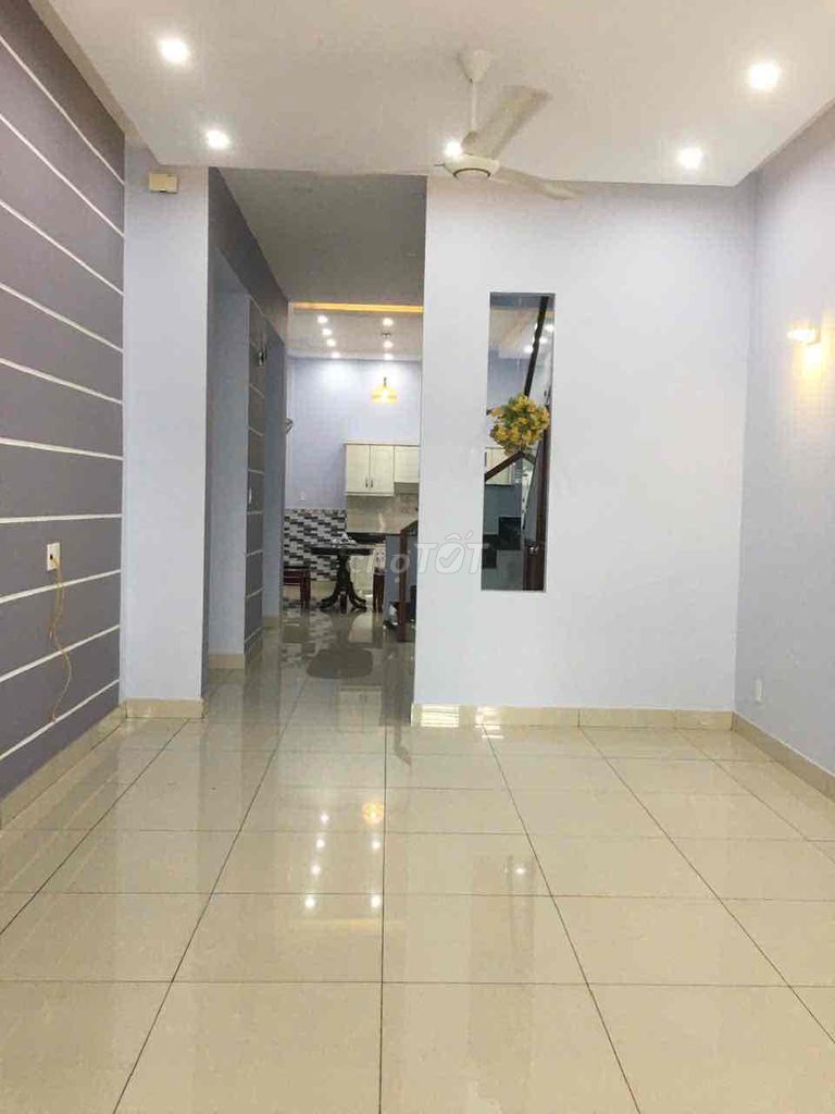 Rent the original Phước Kiển-2 bedroom-- roof.