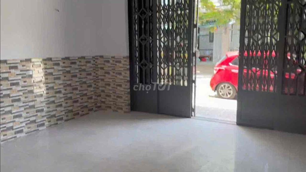 Rent 5 x 15-- Bà Điểm-- 8 million per month.