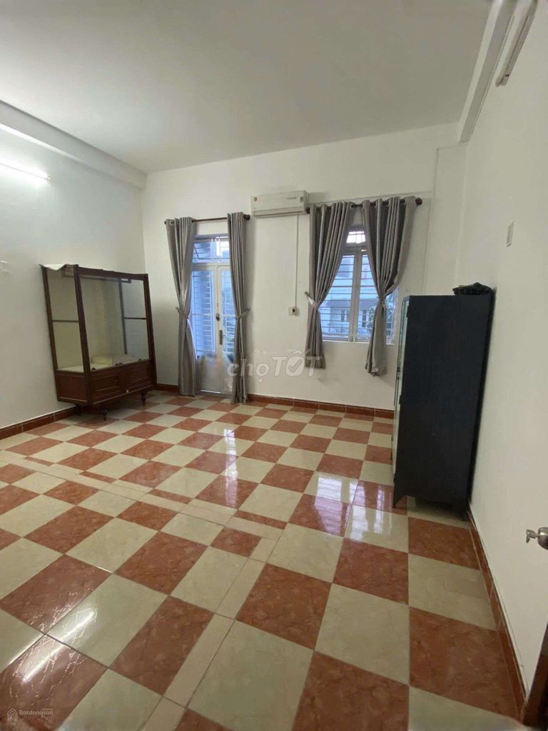 Renting Hoàng Quốc Việt Alley, Phú Thuận, 7-million/month District