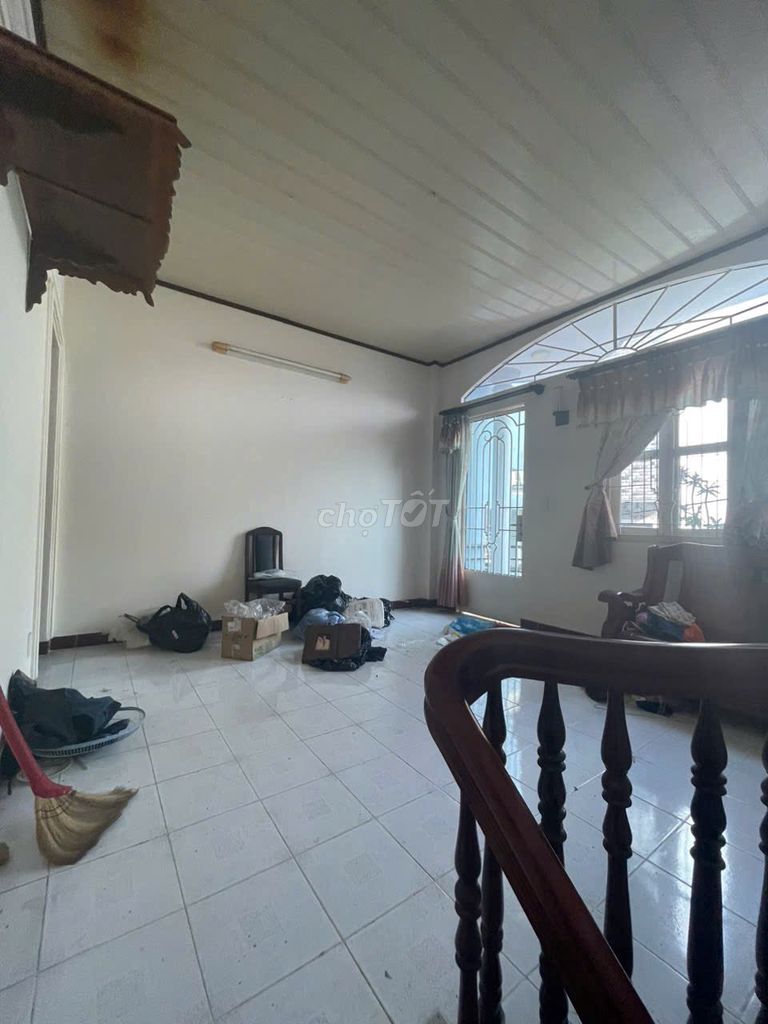 Rent Tân Quý Alley 6 M through 5 x 13 M cast. Three bedrooms a floor.
