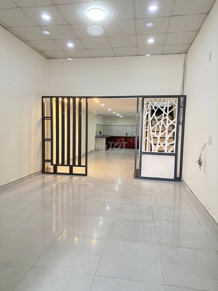 Rent the new original apartment down Huỳnh Thị Hai p. District 12
