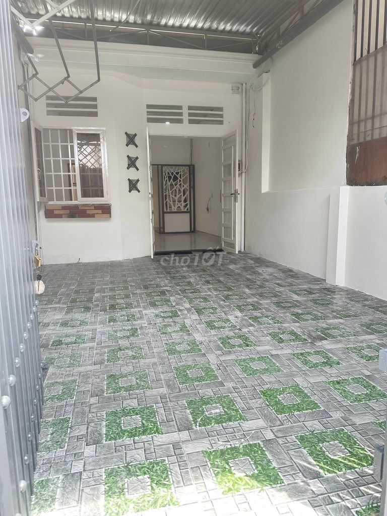 Rent the new original apartment down Huỳnh Thị Hai p. District 12
