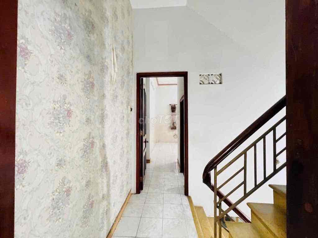 4x18, 6 bedroom, 4 toilets, Lý Thường Kiệt,770 7, Tân Bình, near 716.