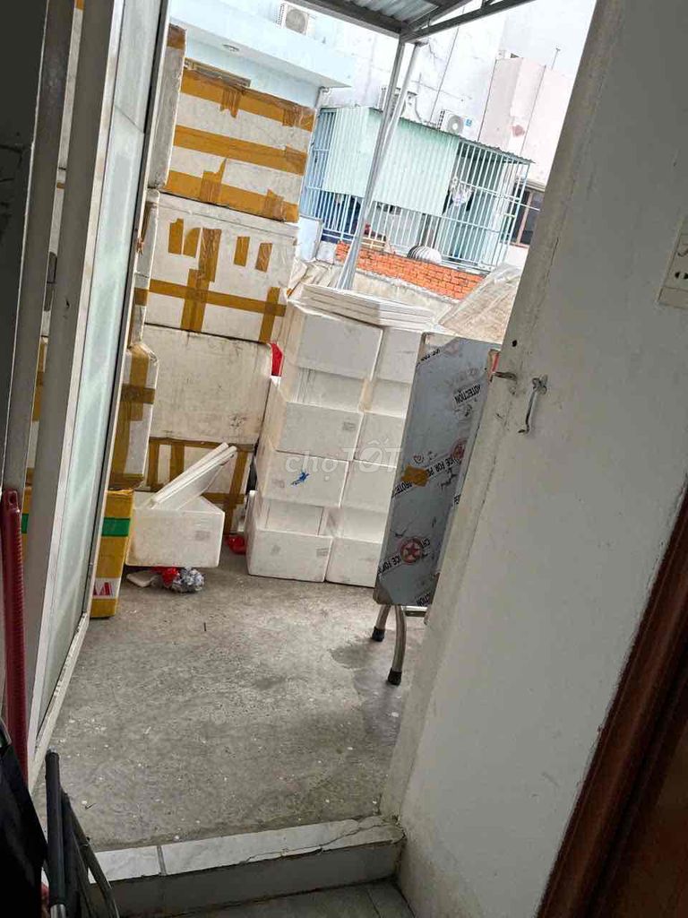 The square root is 4 x17 m of the Huỳnh Tấn Phát P car alley.