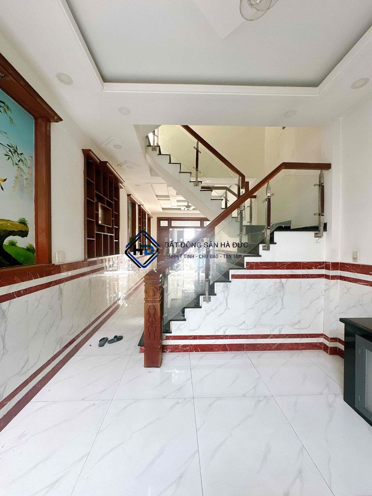 3th floor 4 x16 blocks near ubnd District 12.