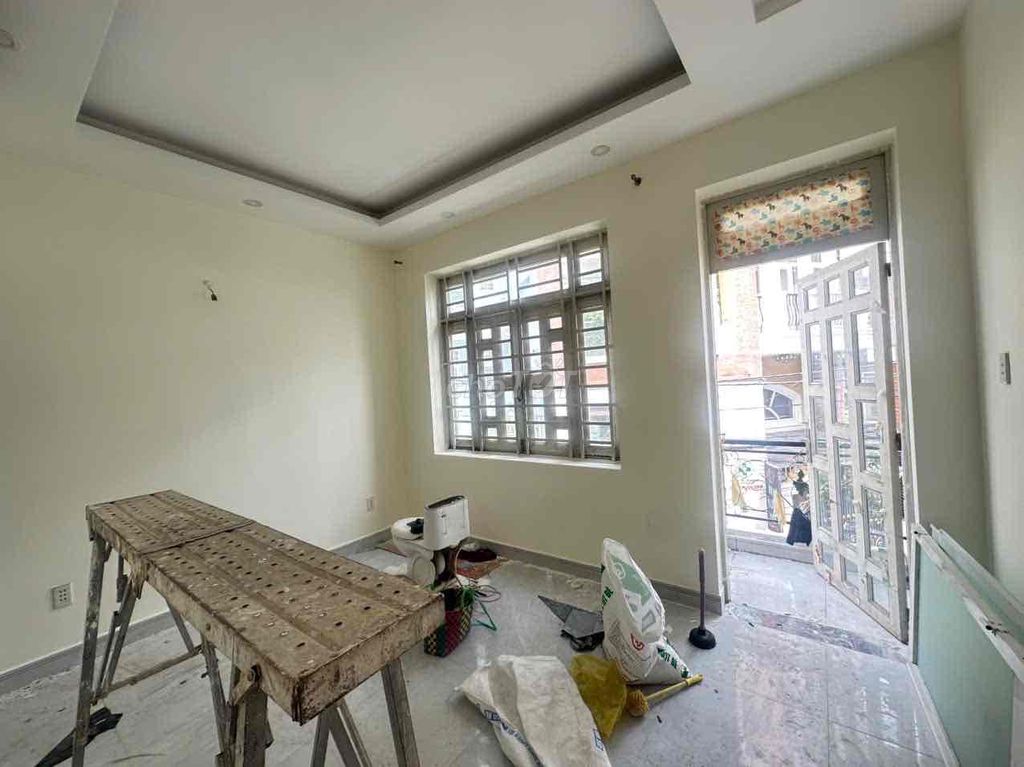 Smells good! 54 M2 (0.4101 M) 01000 area uses 150 M2 010,000 bedrooms 3 toilets 3 navey alleys 13 million a month