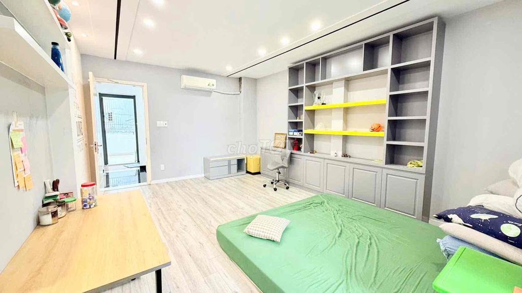 Nguyễn Oanh Motorways Park 3 bedroom 4 toilets have 18 million cabinets