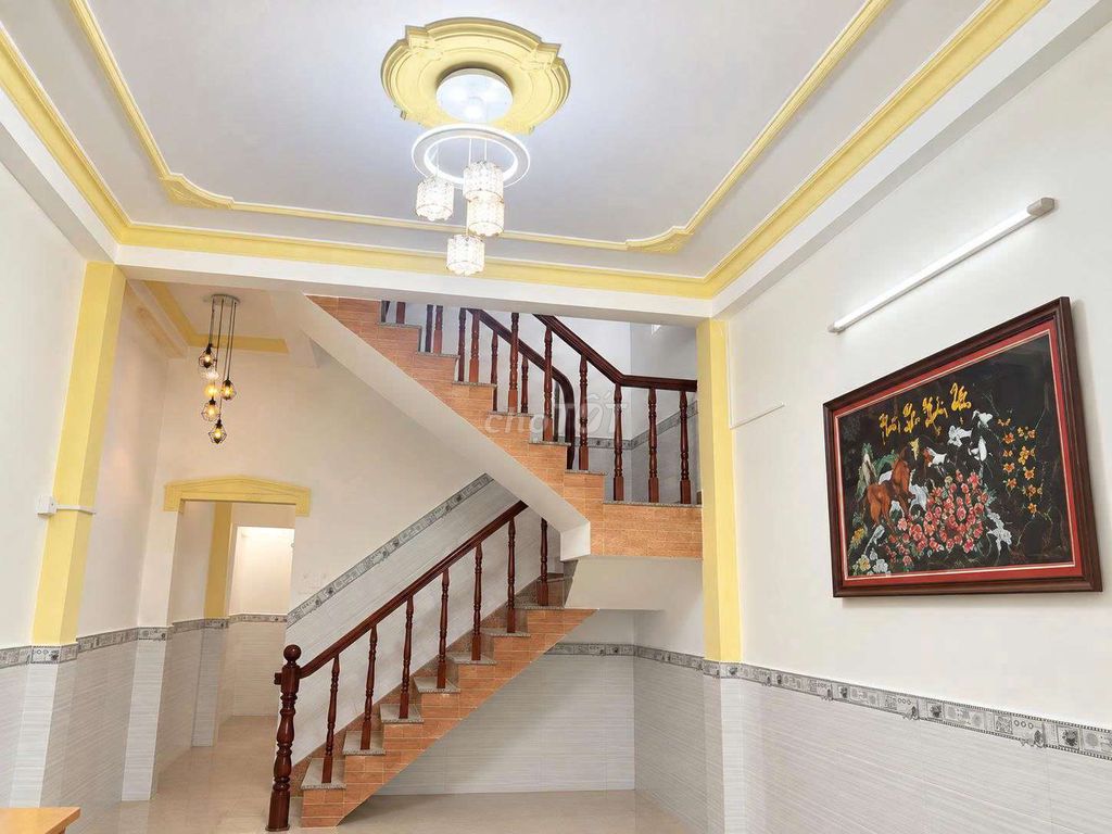 Rent the nnc - 3 bedrooms, 2 toilets - 10 million a month - 205 Phạm Văn Chiêu, 017 14, Gò Vấp