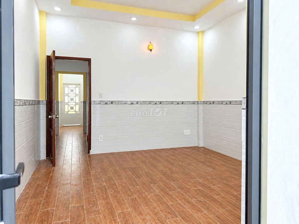 Rent the nnc - 3 bedrooms, 2 toilets - 10 million a month - 205 Phạm Văn Chiêu, 017 14, Gò Vấp