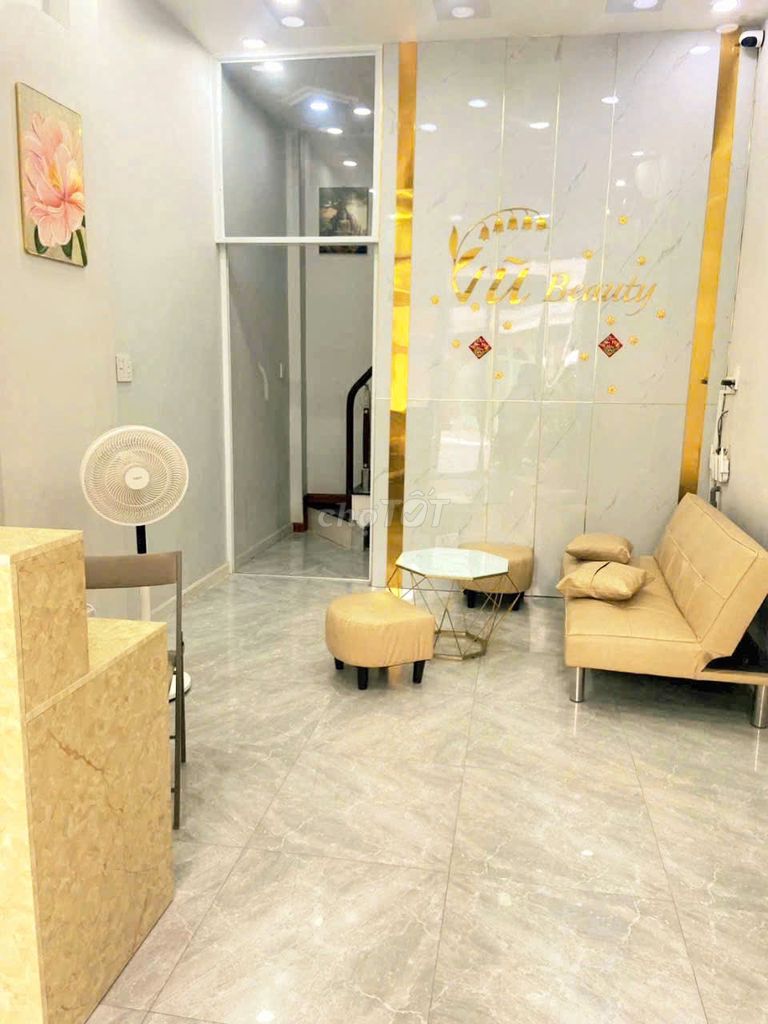 House 2 .1kd Phan Văn Trị Needs to Rent the 3th floor - 1.7 million a month